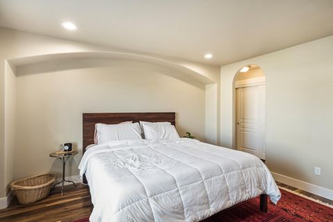 Tiny photo for 63137 Britta Street, Bend, OR 97703 (MLS # 220219663)