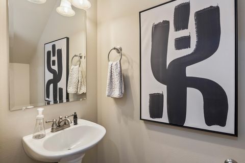 Tiny photo for 63137 Britta Street, Bend, OR 97703 (MLS # 220219663)