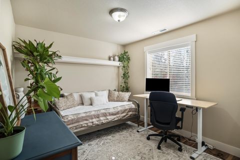 Tiny photo for 63137 Britta Street, Bend, OR 97703 (MLS # 220219663)