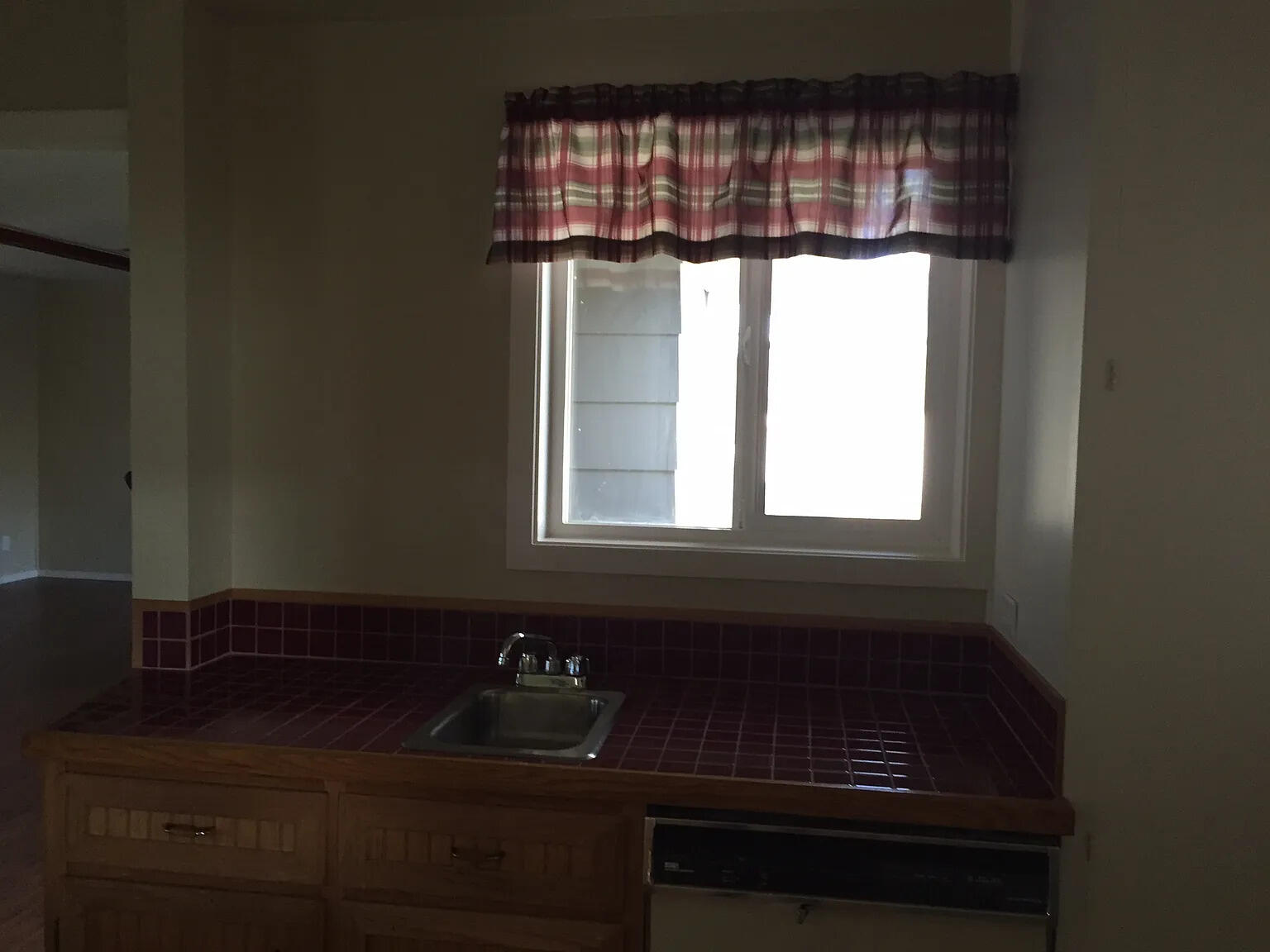 Summers Lane Homes - Residential