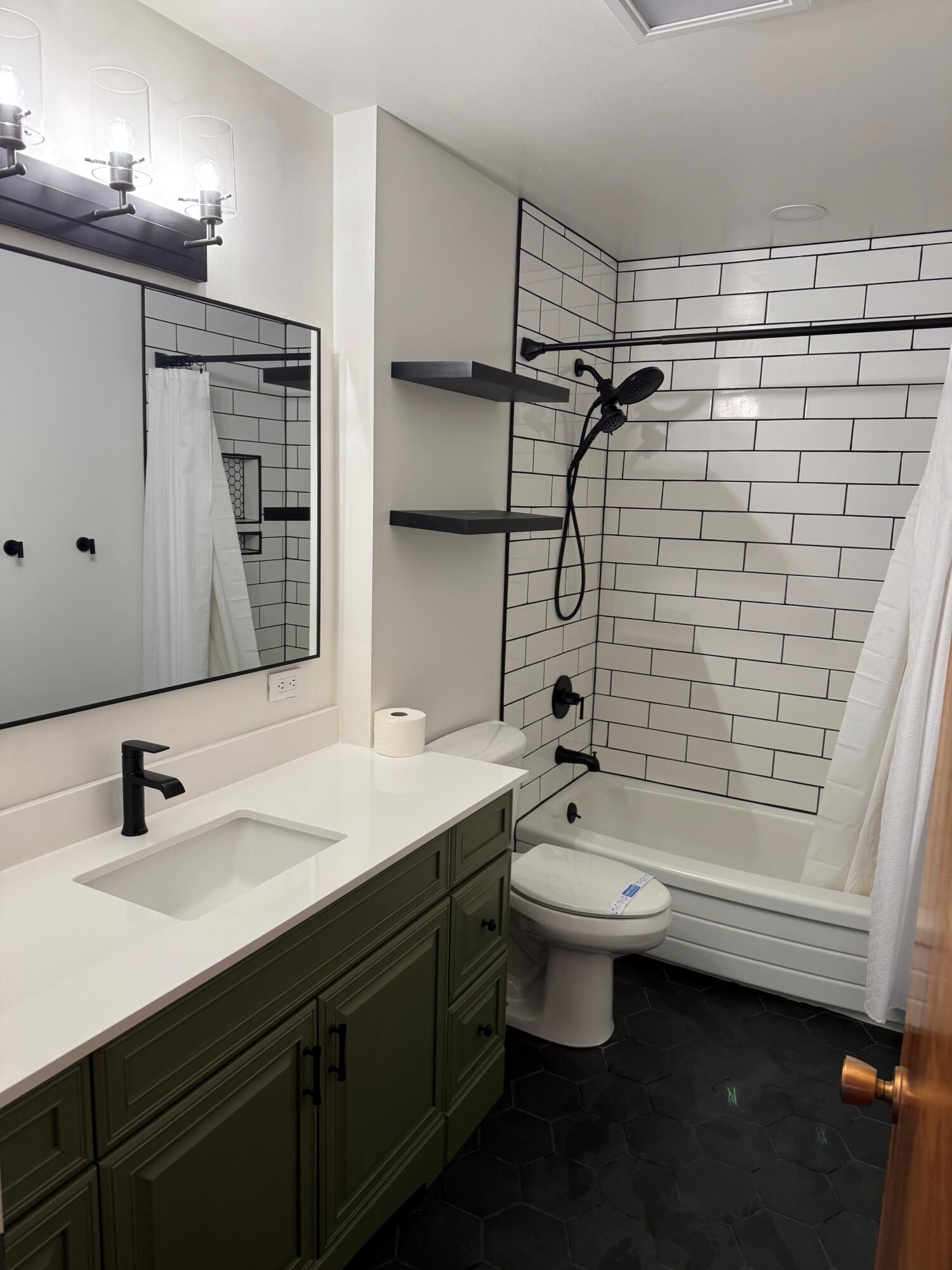 Summers Lane Homes - Residential