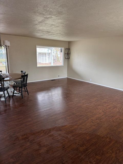 Tiny photo for 4785 Onyx Drive, Klamath Falls, OR 97603 (MLS # 220212497)