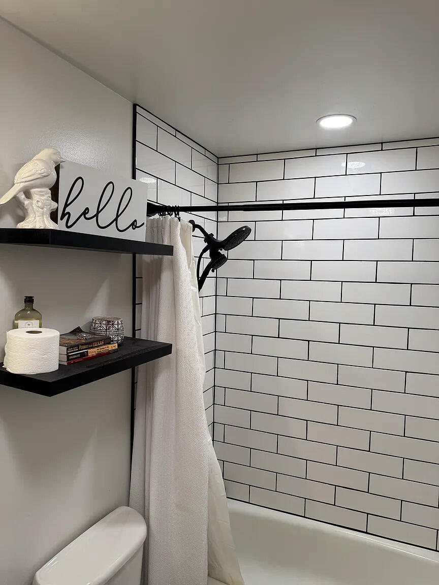 Summers Lane Homes - Residential