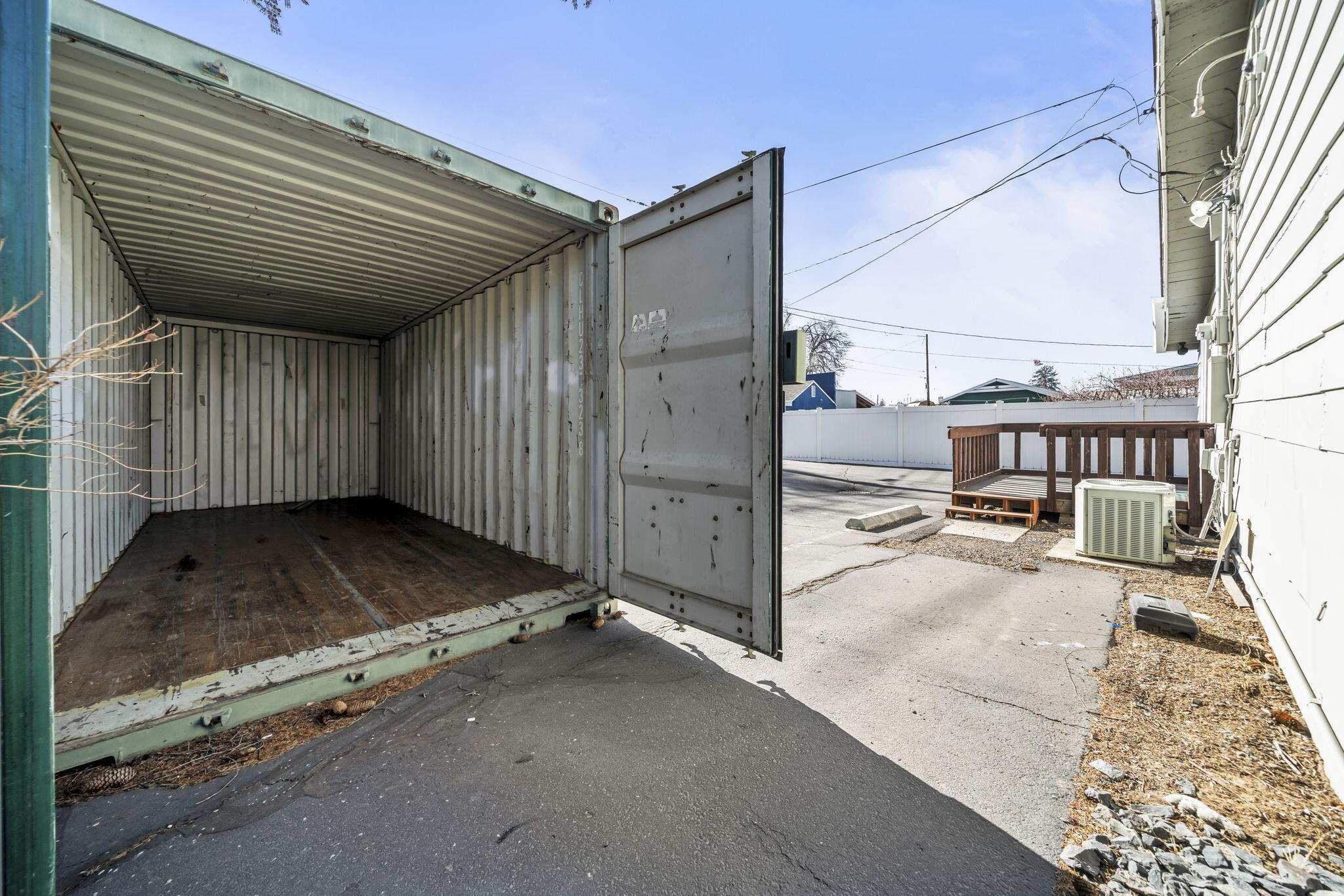 Terminal - Commercial Sale