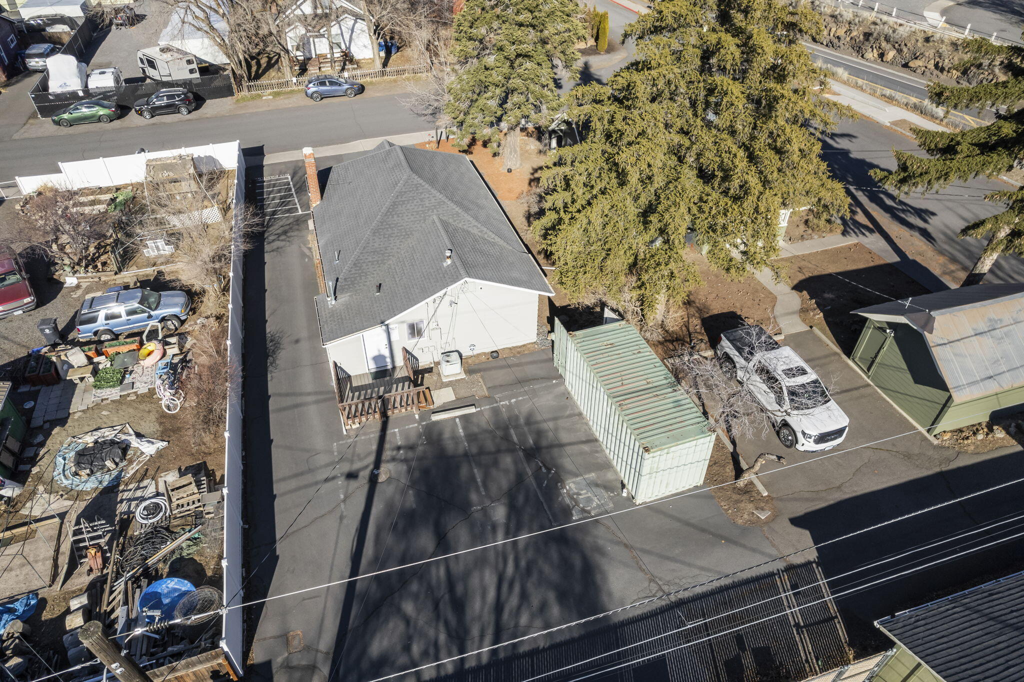 Terminal - Commercial Sale