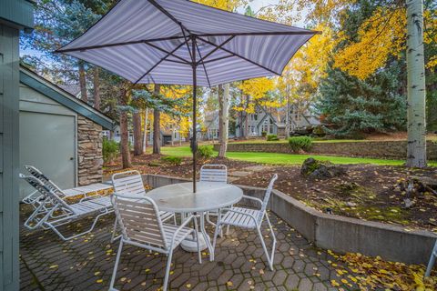 Tiny photo for 57022 Peppermill Circle #21A, Sunriver, OR 97707 (MLS # 220211653)