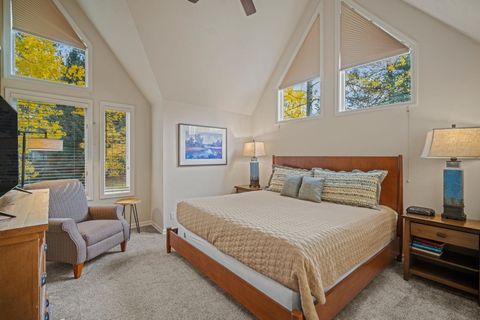 Tiny photo for 57022 Peppermill Circle #21A, Sunriver, OR 97707 (MLS # 220211653)