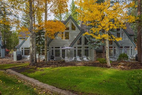 Tiny photo for 57022 Peppermill Circle #21A, Sunriver, OR 97707 (MLS # 220211653)