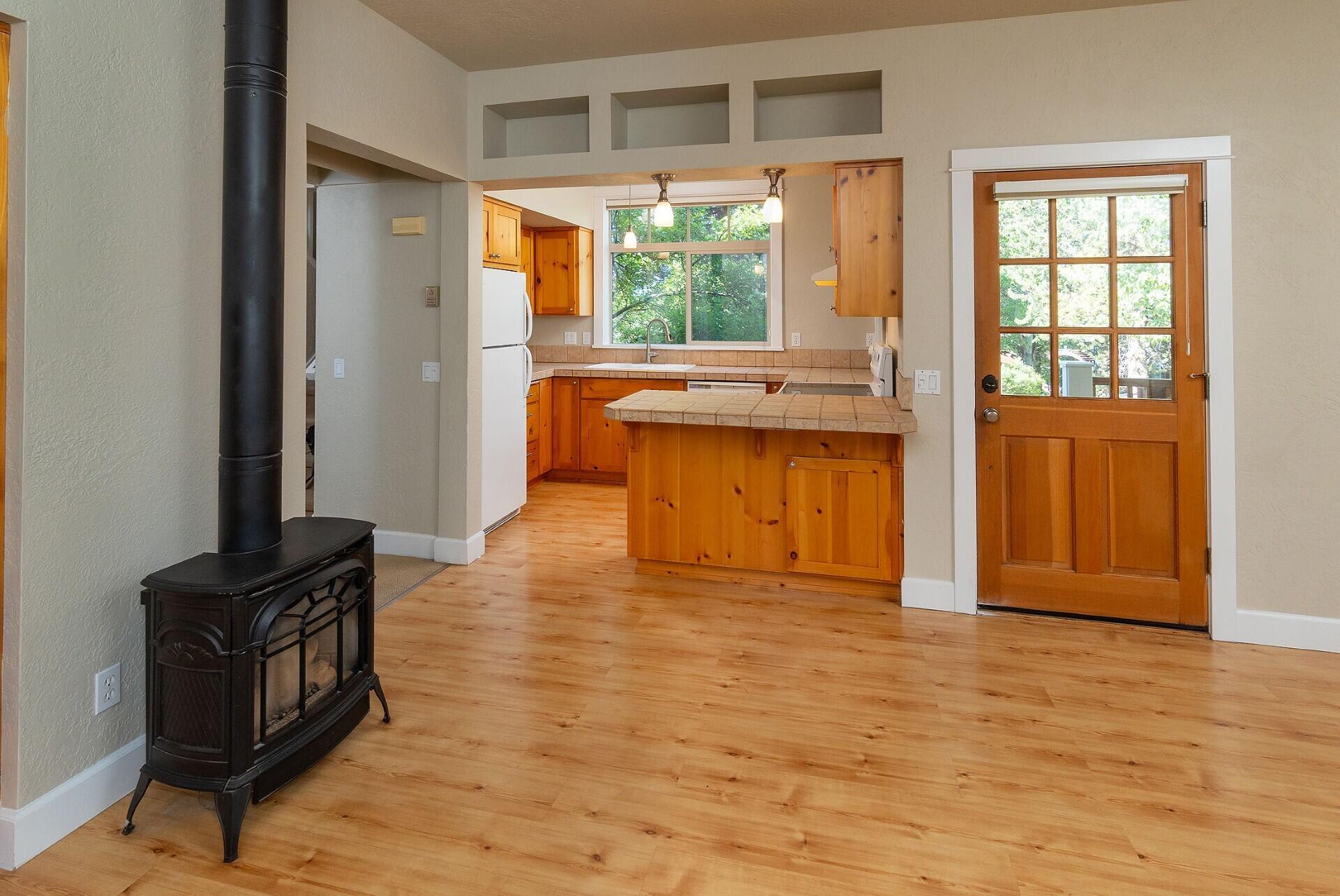 1940 NW Monterey Pines Drive 5
