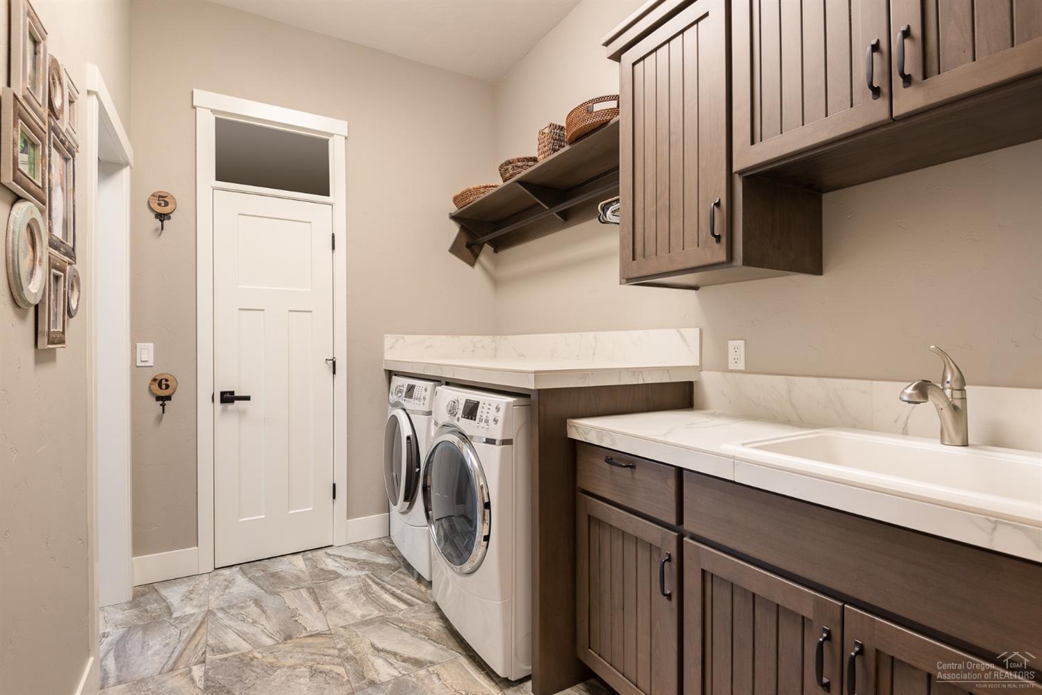 Skyliner Summit - Residential