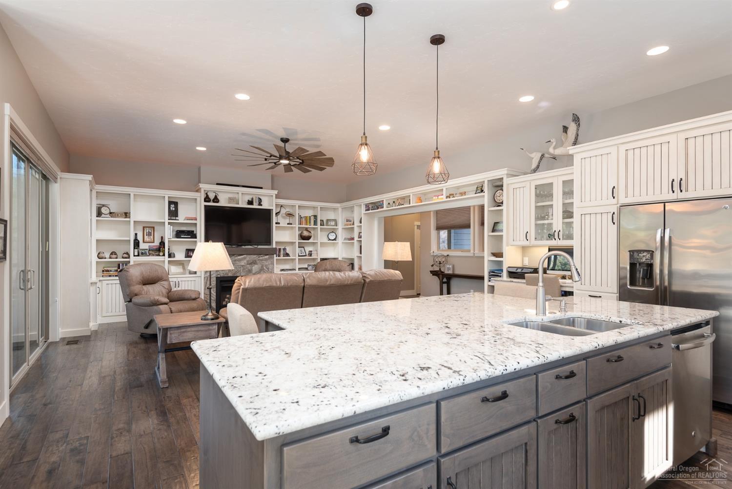 Skyliner Summit - Residential