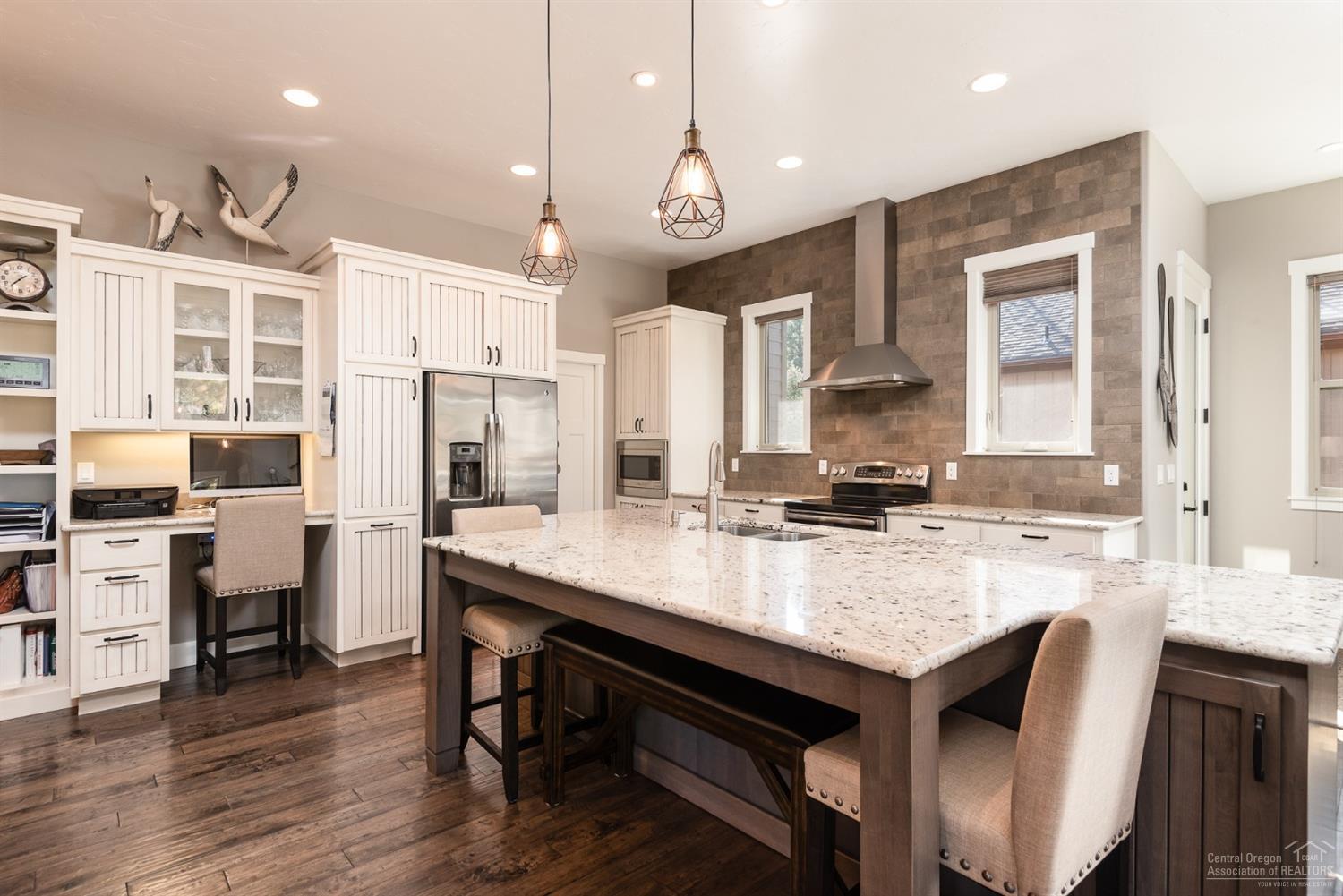 Skyliner Summit - Residential