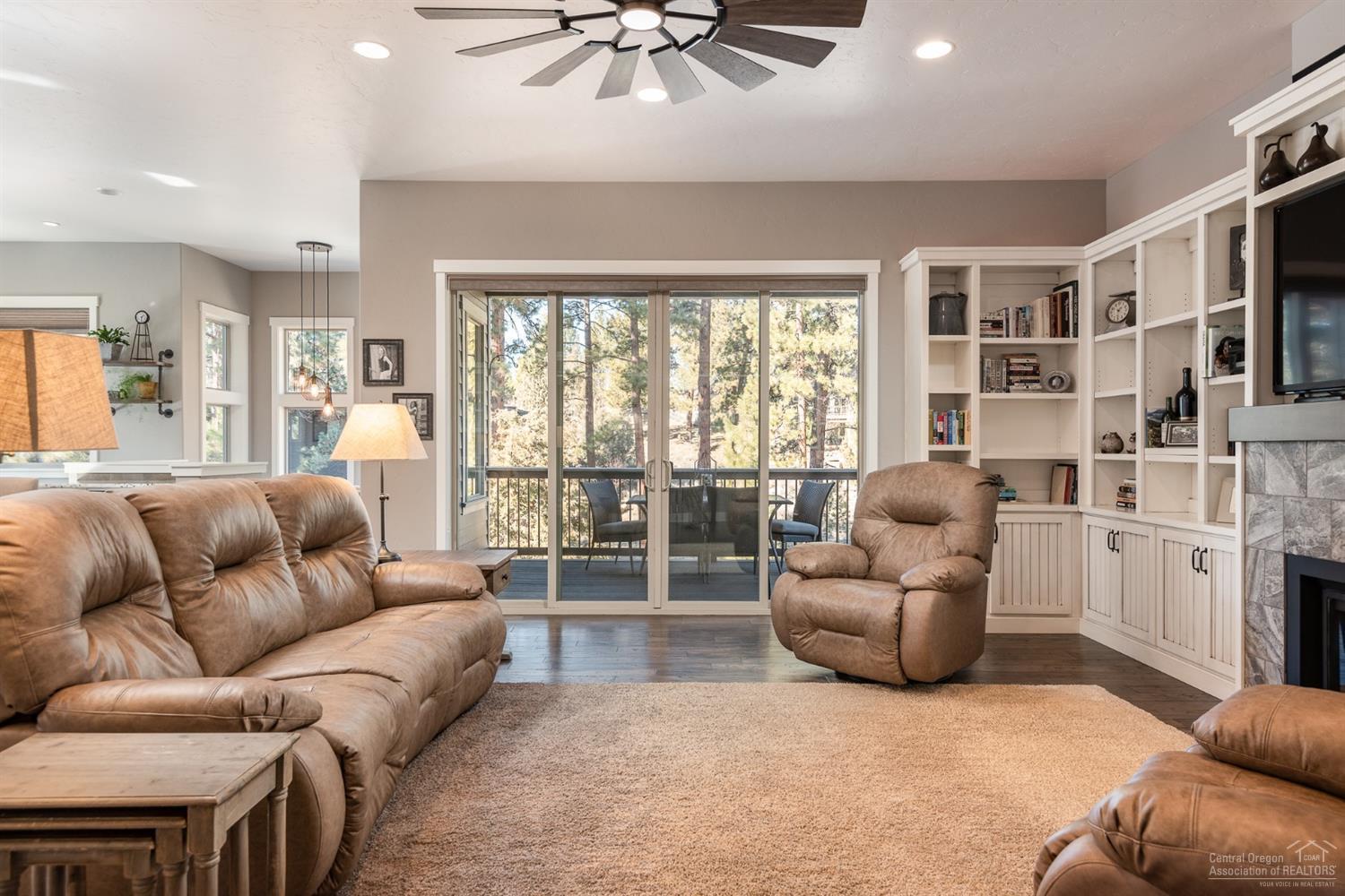 Skyliner Summit - Residential