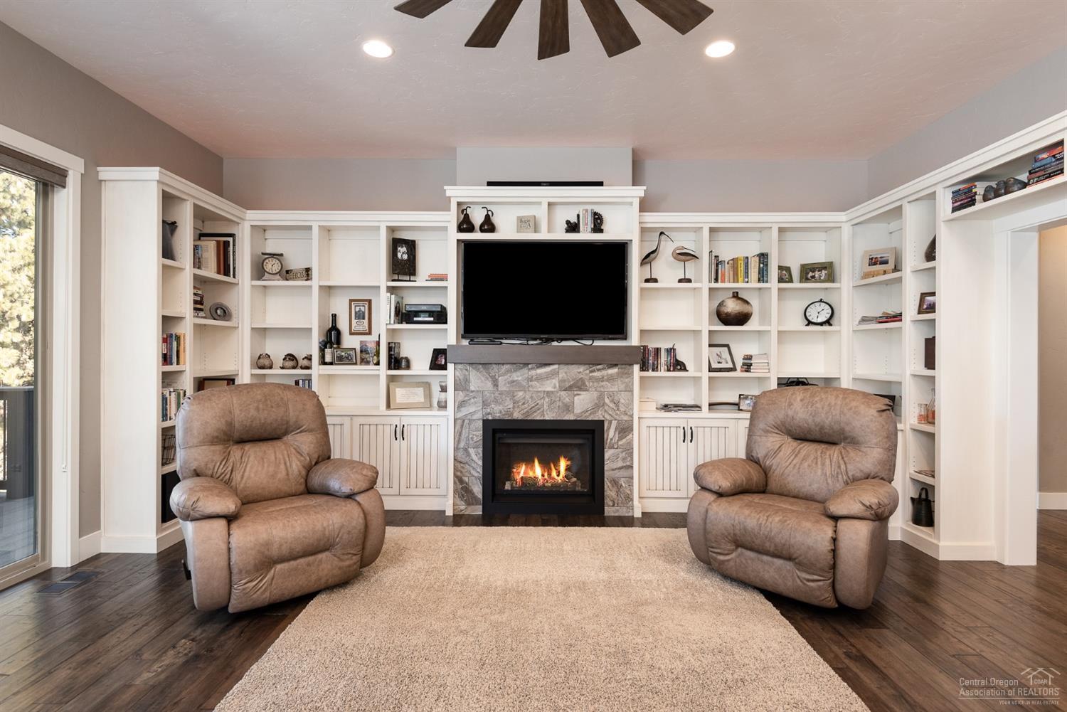 Skyliner Summit - Residential