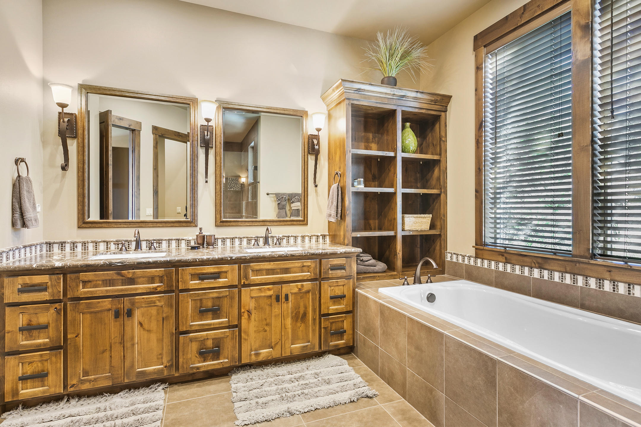 Eagle Crest - Residential