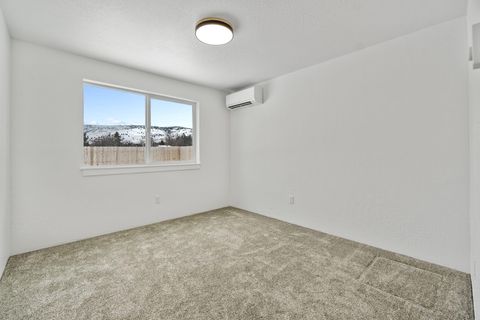 Tiny photo for 5963 Delaware Avenue, Klamath Falls, OR 97603 (MLS # 220215843)