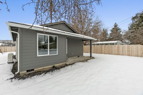 Tiny photo for 5963 Delaware Avenue, Klamath Falls, OR 97603 (MLS # 220215843)