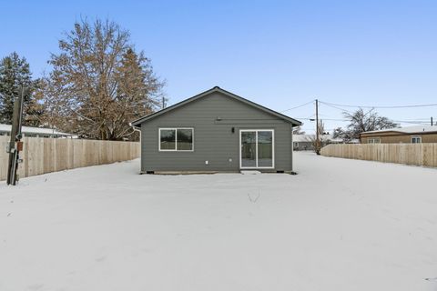 Tiny photo for 5963 Delaware Avenue, Klamath Falls, OR 97603 (MLS # 220215843)