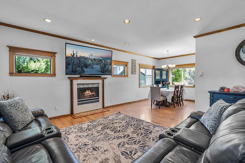 61097 Ferguson Court