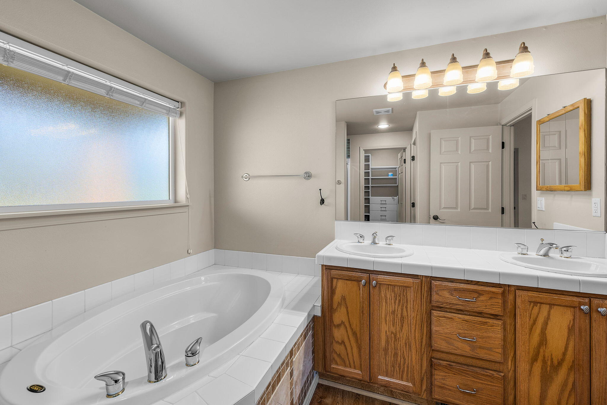 Mtn Glenn - Residential