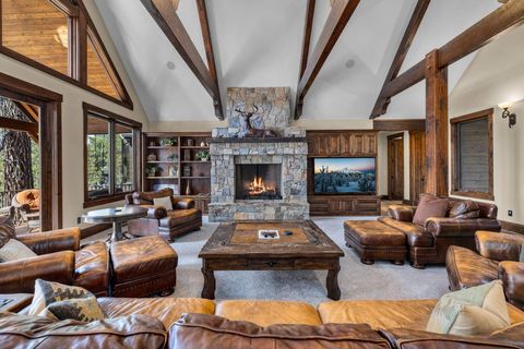 Tiny photo for 56373 Trailmere Circle, Bend, OR 97707 (MLS # 220219693)