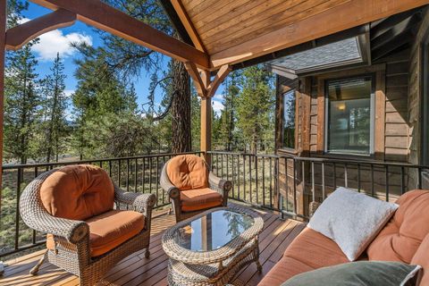 Tiny photo for 56373 Trailmere Circle, Bend, OR 97707 (MLS # 220219693)