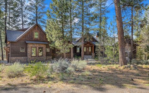 Tiny photo for 56373 Trailmere Circle, Bend, OR 97707 (MLS # 220219693)
