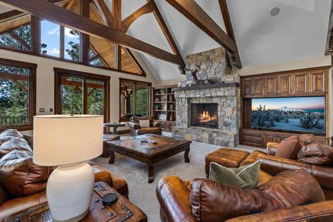 Tiny photo for 56373 Trailmere Circle, Bend, OR 97707 (MLS # 220219693)