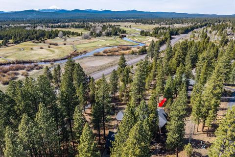 Tiny photo for 56373 Trailmere Circle, Bend, OR 97707 (MLS # 220219693)