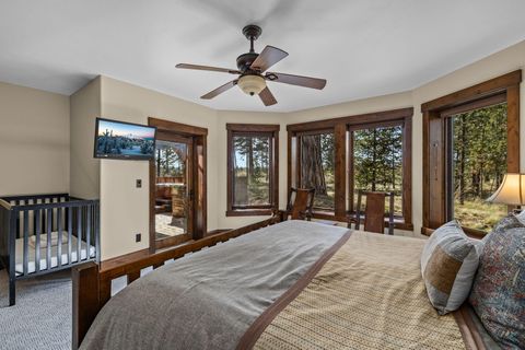 Tiny photo for 56373 Trailmere Circle, Bend, OR 97707 (MLS # 220219693)