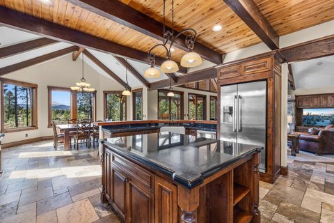 Tiny photo for 56373 Trailmere Circle, Bend, OR 97707 (MLS # 220219693)