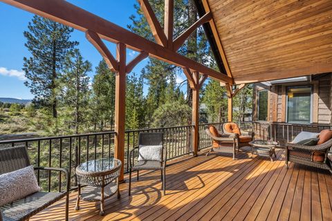 Tiny photo for 56373 Trailmere Circle, Bend, OR 97707 (MLS # 220219693)