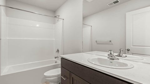 Tiny photo for 2570 Addysen Park Way, Medford, OR 97501 (MLS # 220224061)