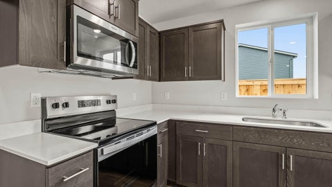 Tiny photo for 2570 Addysen Park Way, Medford, OR 97501 (MLS # 220224061)