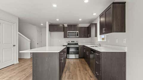 Tiny photo for 2570 Addysen Park Way, Medford, OR 97501 (MLS # 220224061)