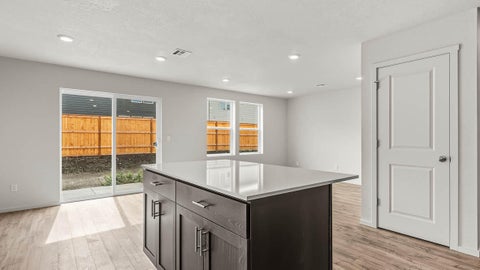 Tiny photo for 2570 Addysen Park Way, Medford, OR 97501 (MLS # 220224061)
