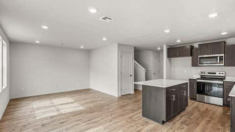 Tiny photo for 2570 Addysen Park Way, Medford, OR 97501 (MLS # 220224061)
