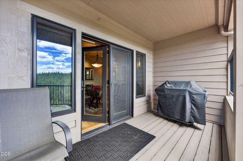Tiny photo for 19717 SW Mount Bachelor Drive #UNIT 614, Bend, OR 97702 (MLS # 220223410)