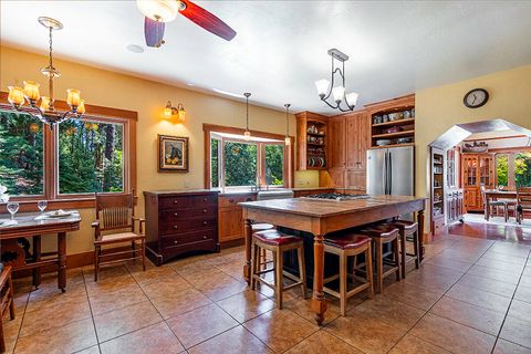 Tiny photo for 44335 Crater Lake Highway, Prospect, OR 97536 (MLS # 220209097)