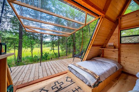 Tiny photo for 44335 Crater Lake Highway, Prospect, OR 97536 (MLS # 220209097)