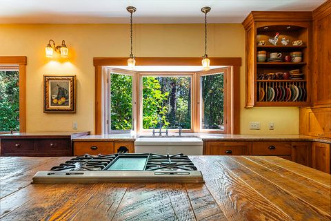 Tiny photo for 44335 Crater Lake Highway, Prospect, OR 97536 (MLS # 220209097)