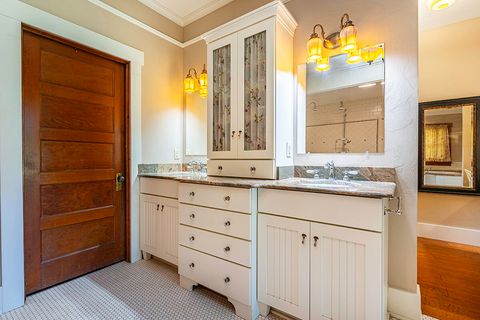 Tiny photo for 44335 Crater Lake Highway, Prospect, OR 97536 (MLS # 220209097)