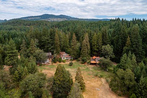 Tiny photo for 44335 Crater Lake Highway, Prospect, OR 97536 (MLS # 220209097)