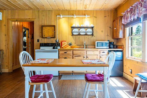 Tiny photo for 44335 Crater Lake Highway, Prospect, OR 97536 (MLS # 220209097)