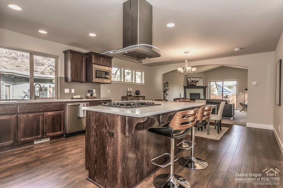 27 Elm - Residential