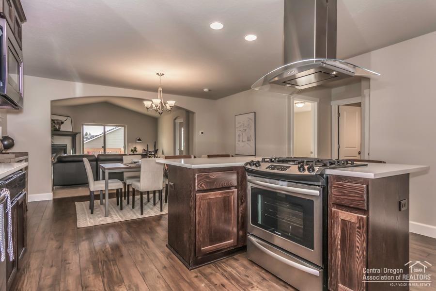 27 Elm - Residential