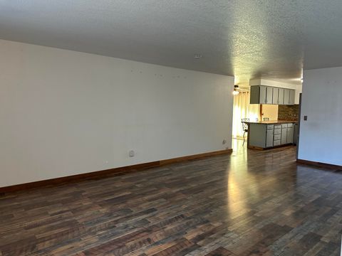 Tiny photo for 1265 NE Tyler Street, Prineville, OR 97754 (MLS # 220212395)