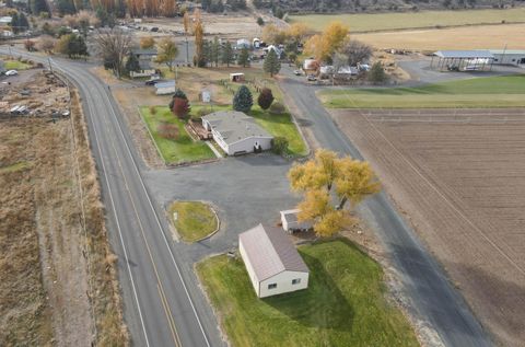Tiny photo for 2640 Market Street, Bonanza, OR 97623 (MLS # 220211679)