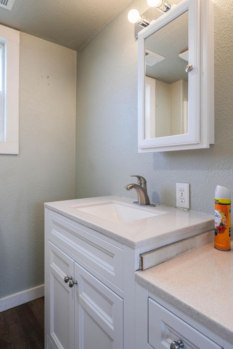 Tiny photo for 2640 Market Street, Bonanza, OR 97623 (MLS # 220211679)