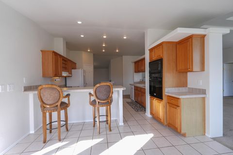 Tiny photo for 2640 Market Street, Bonanza, OR 97623 (MLS # 220211679)